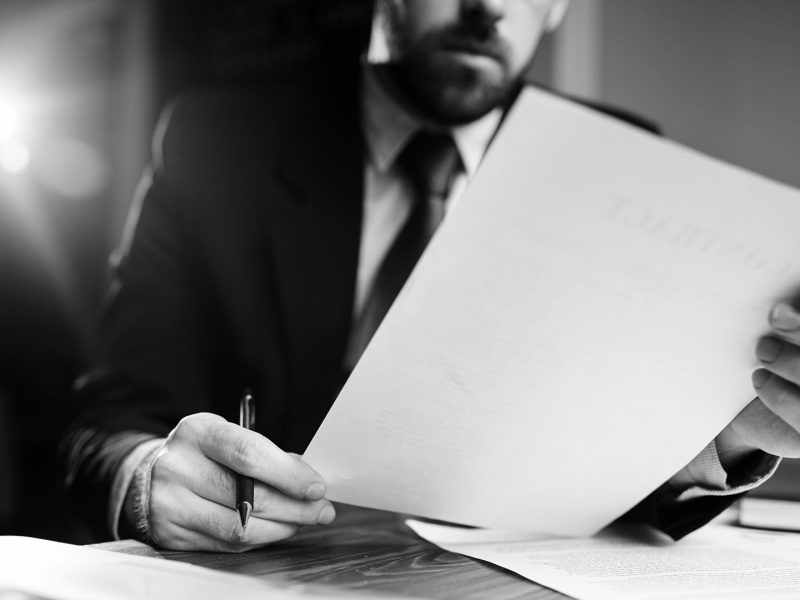 Abogados especialistas en contratos